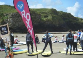 Surfschool Training am Strand in Donegal.JPG